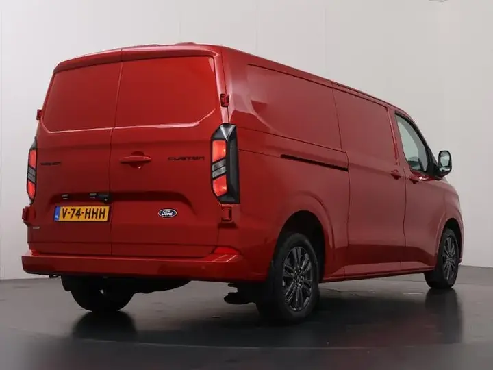 Ford Transit Custom 320 2024 photo 2
