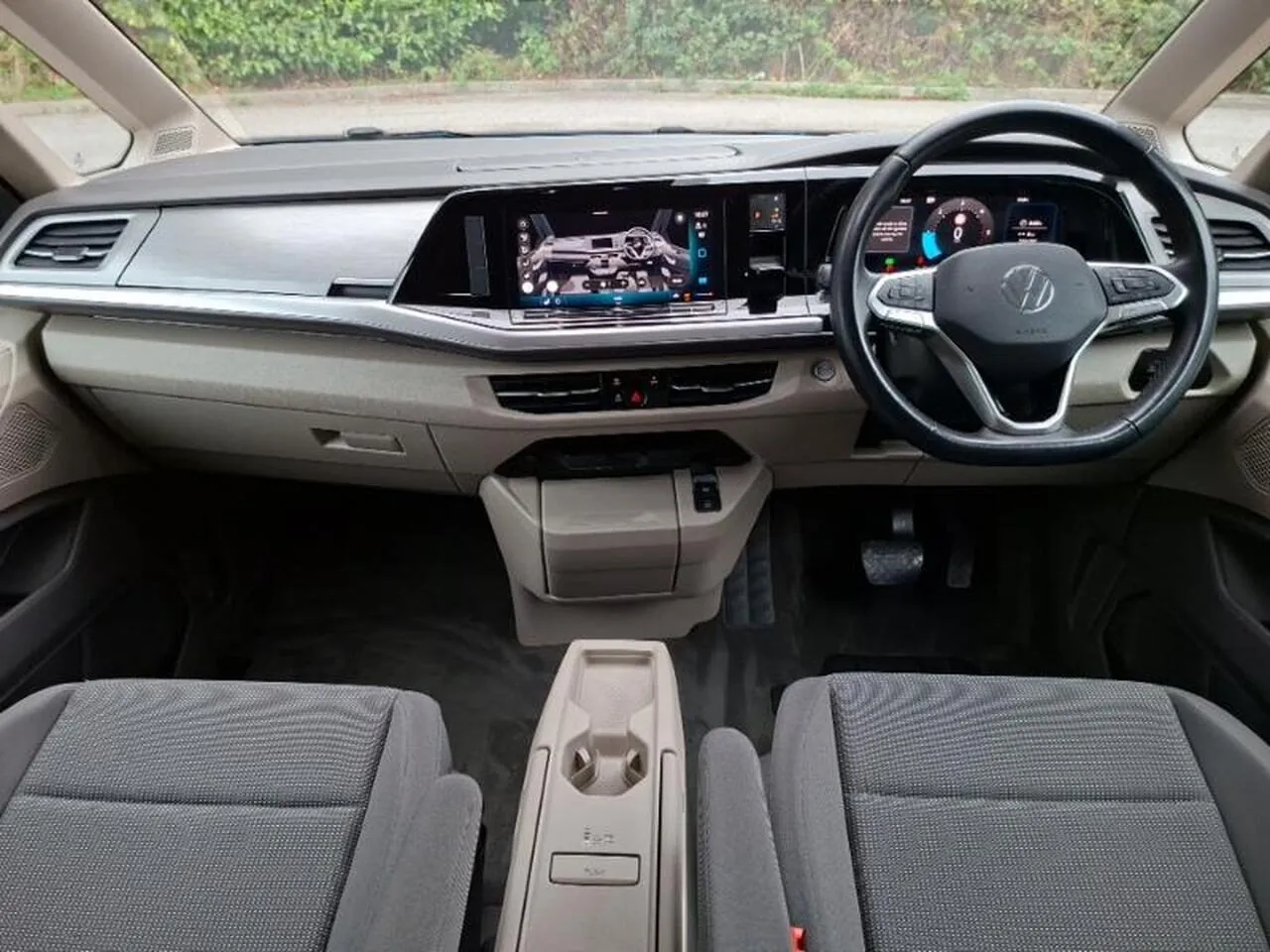 Volkswagen Multivan 2024 photo 3