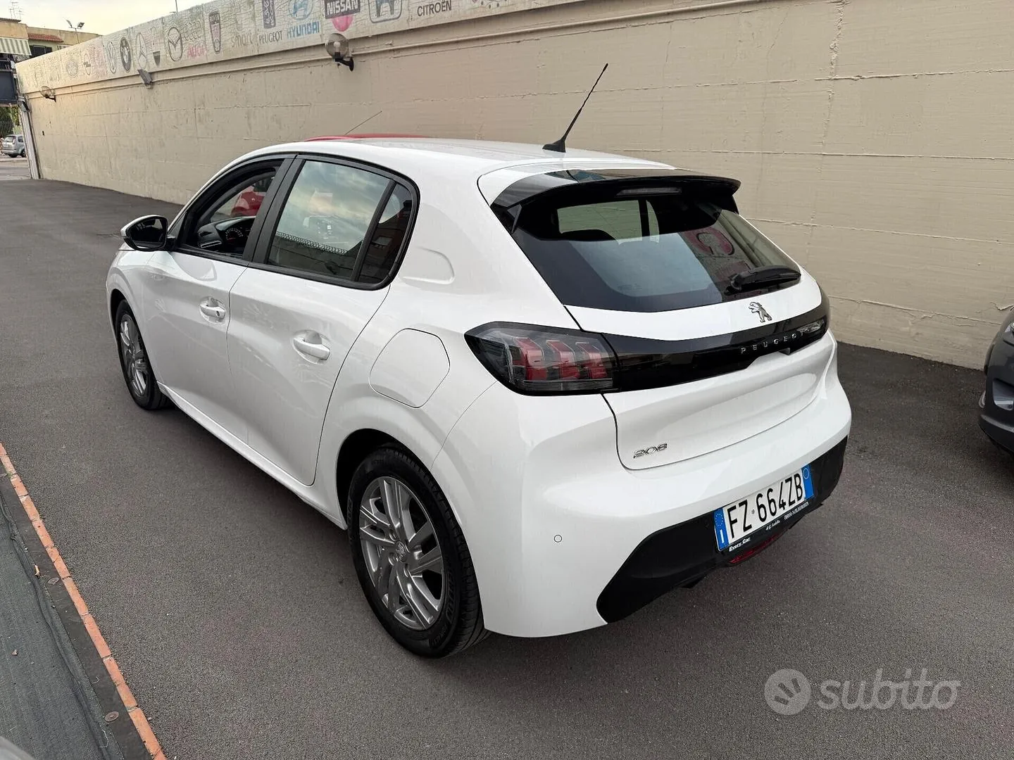 Peugeot 208 2020 photo 4