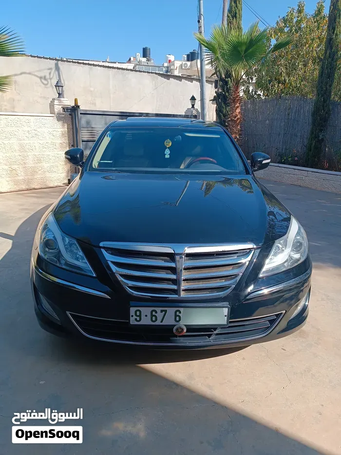 Hyundai Genesis