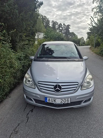Mercedes-Benz B170
