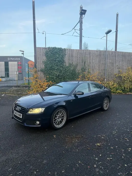 Audi A5 2010 photo 2