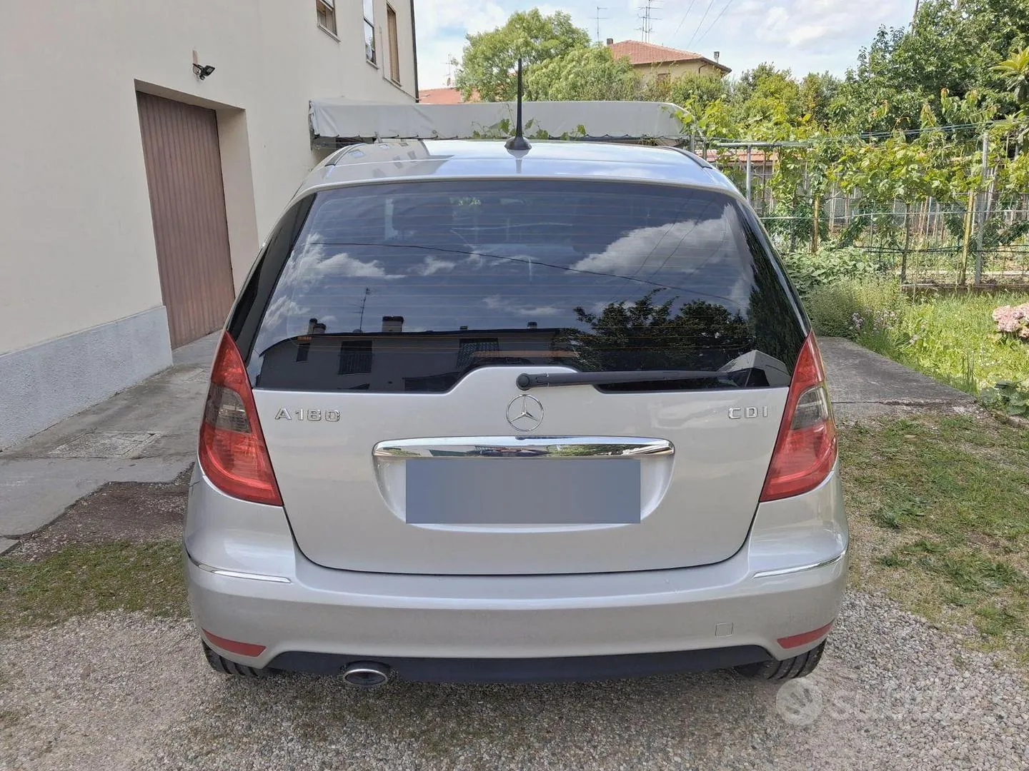 Mercedes-Benz A 2011 photo 3