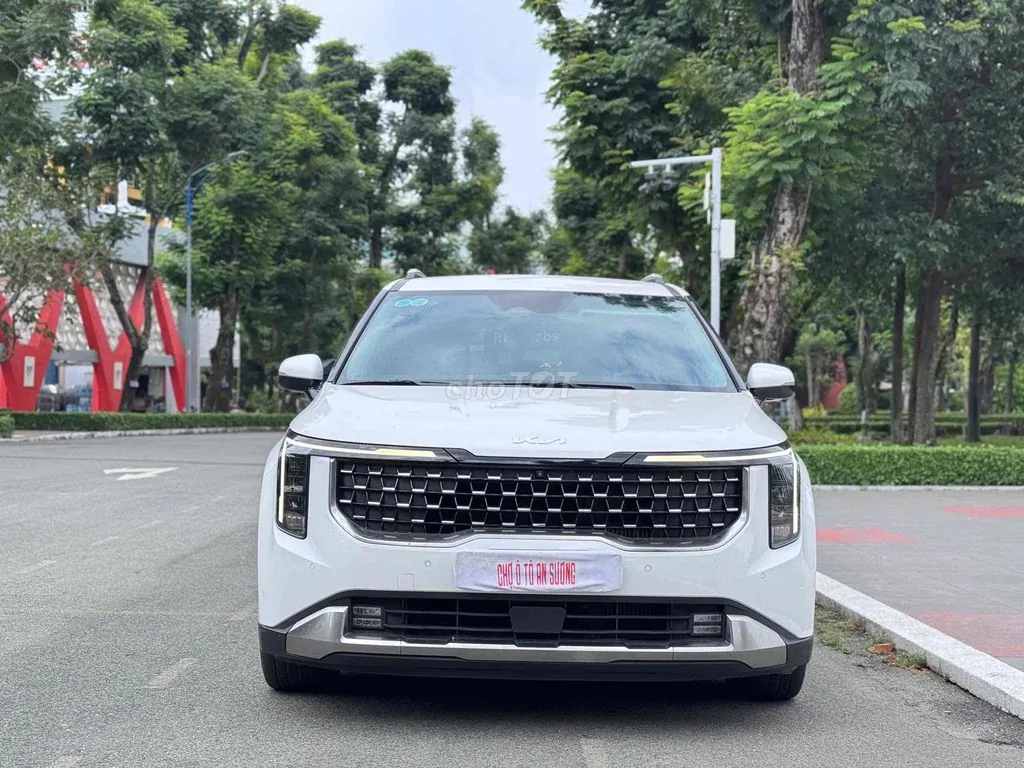 Kia Carnival 2024 photo 2