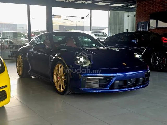 Porsche 911 Carrera 4S