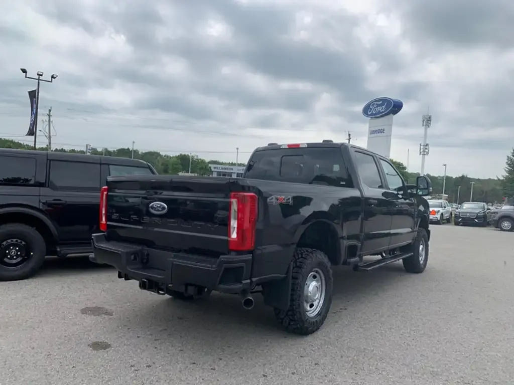 Ford F 350 2026 photo 5