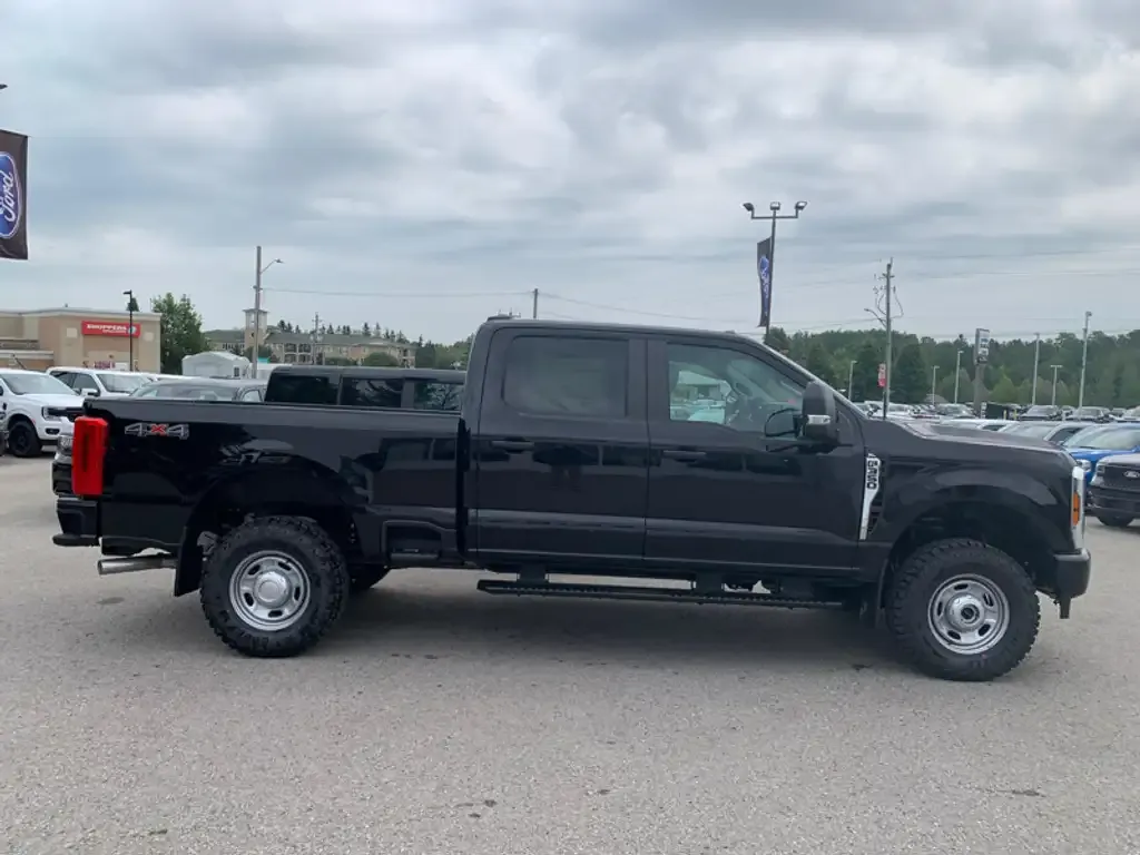 Ford F 350 2026 photo 4