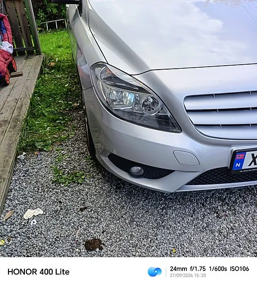 Mercedes-Benz B180