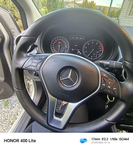 Mercedes-Benz B180 2012 photo 5