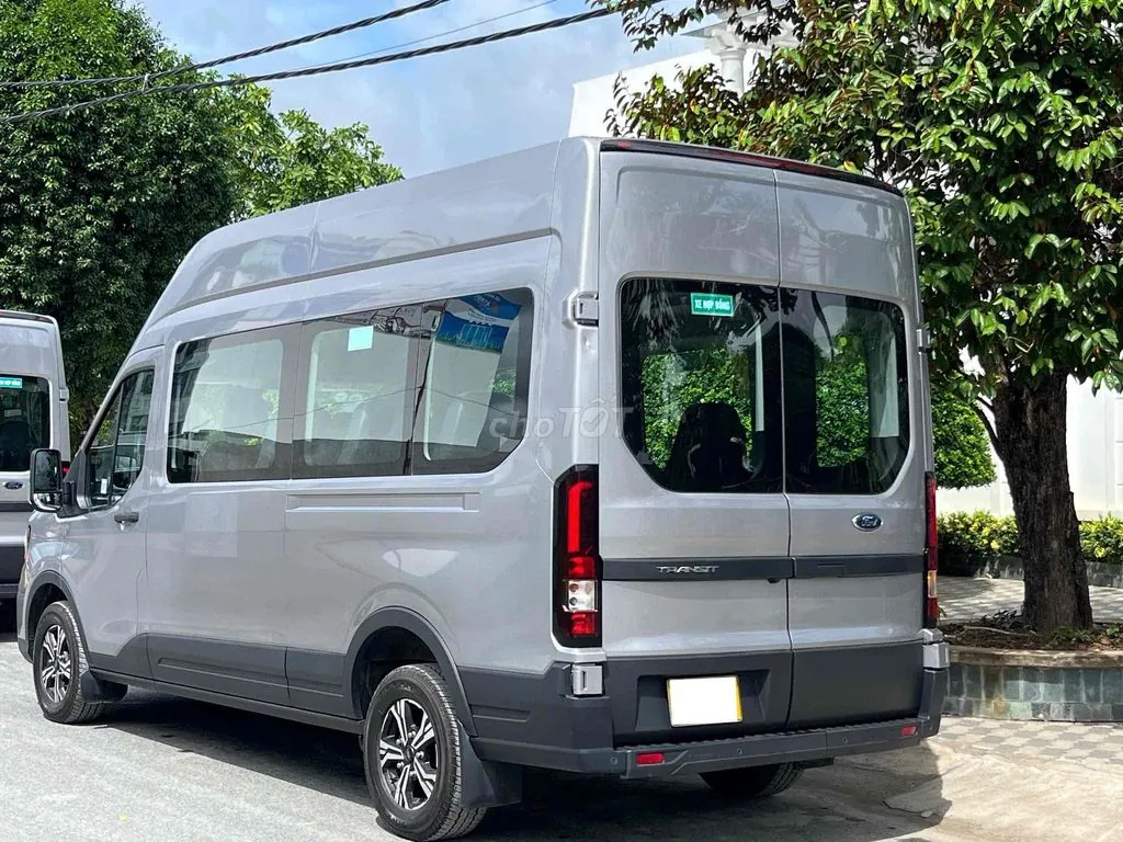Ford Transit 2025 photo 4