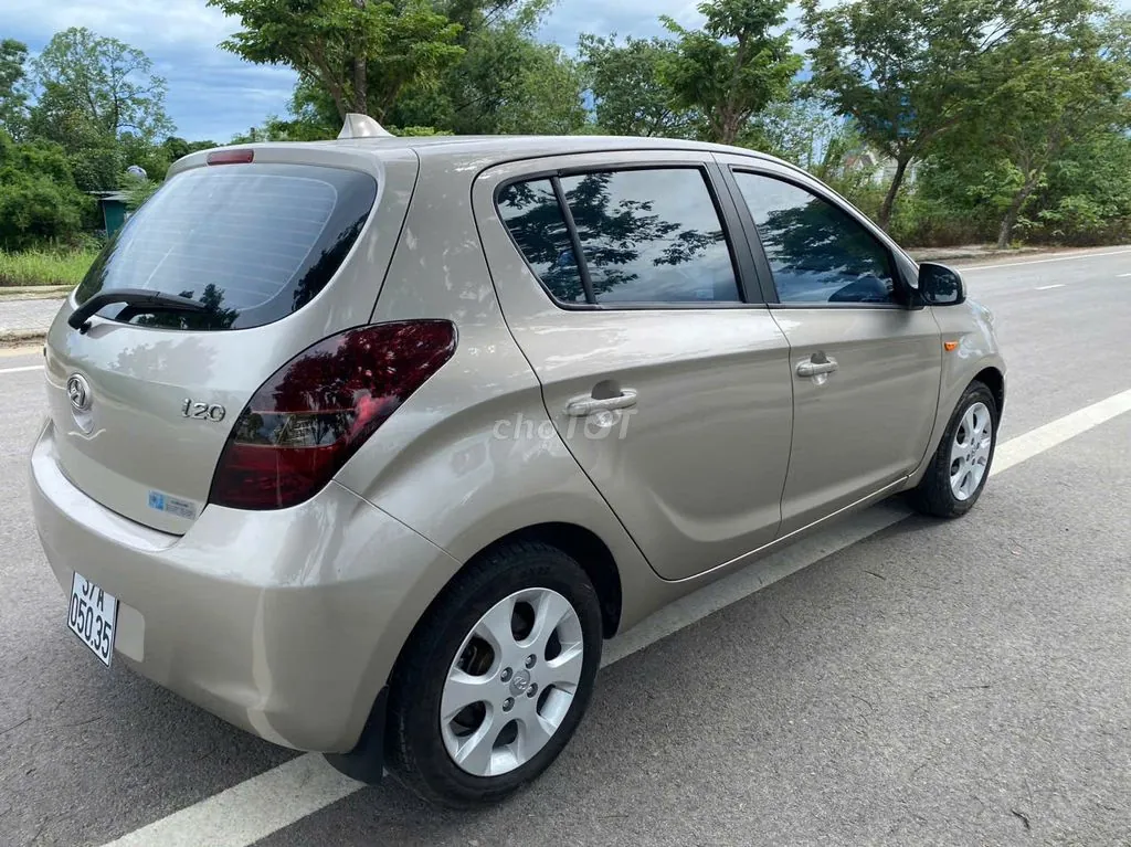 Hyundai I20 2011 photo 5