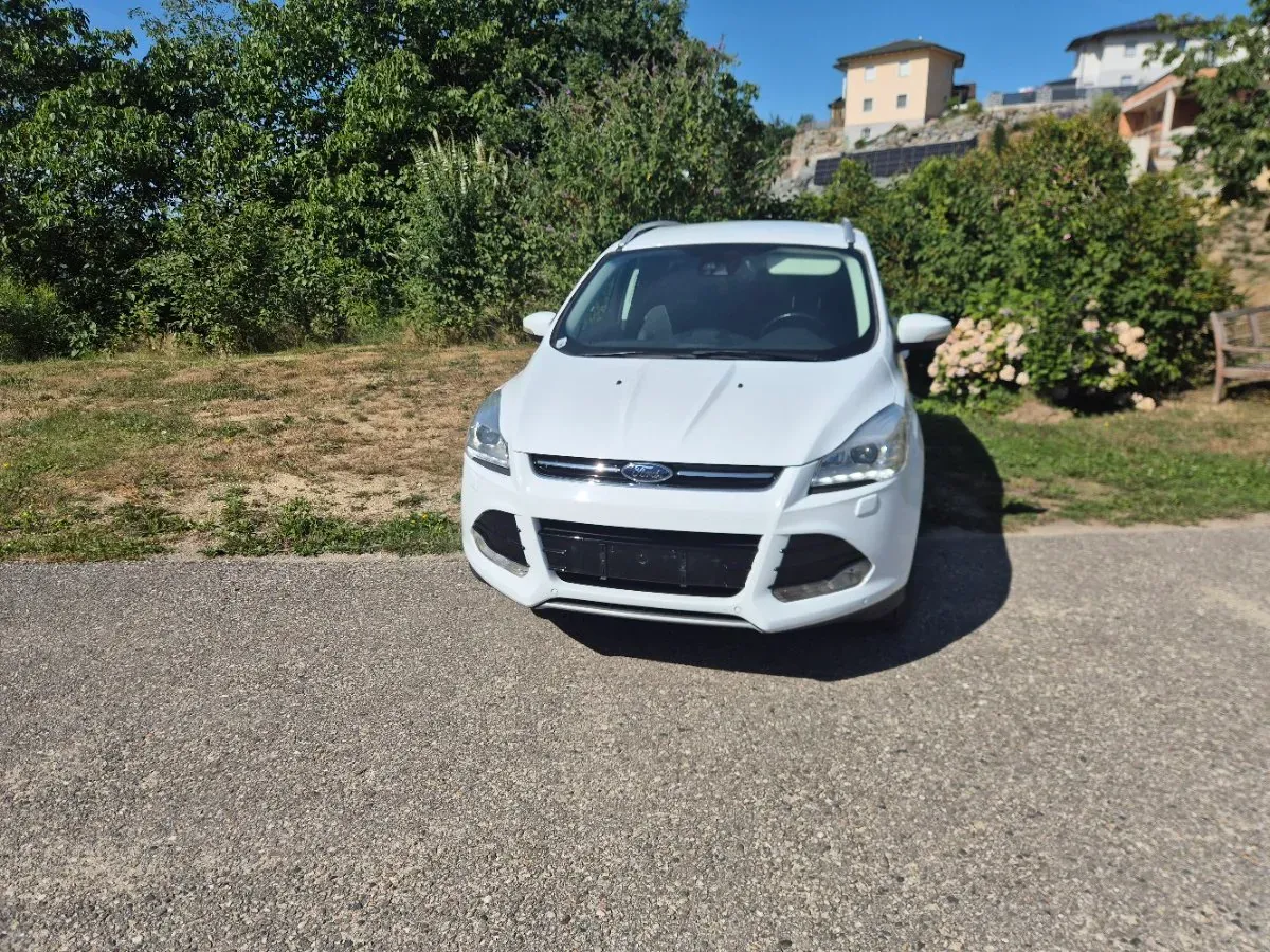 Ford Kuga 2014 photo 3