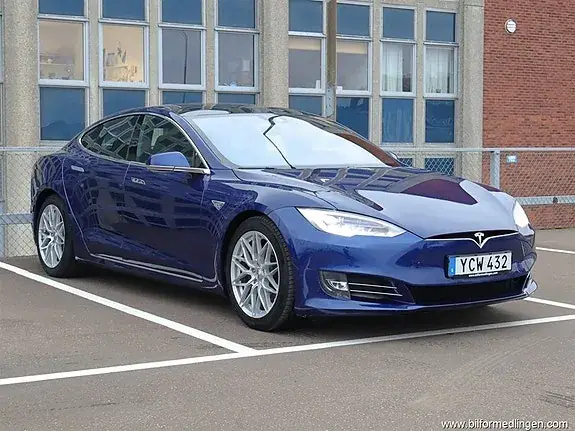 Tesla Model S 2016 photo 2