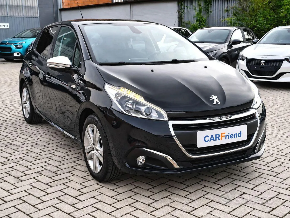 Peugeot 208 2018 photo 2