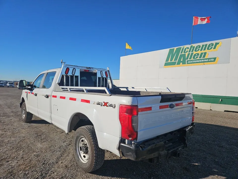 Ford F-350 Super Duty 2022 photo 3