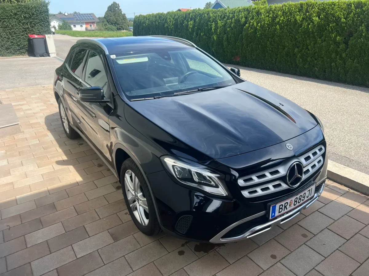 Mercedes-Benz Gla Class 2019 photo 2