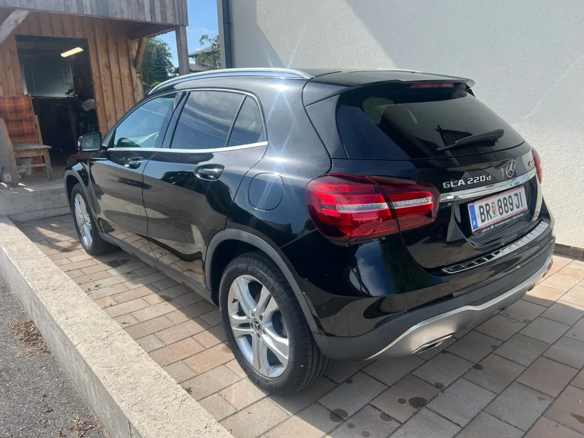 Mercedes-Benz Gla Class 2019 photo 3