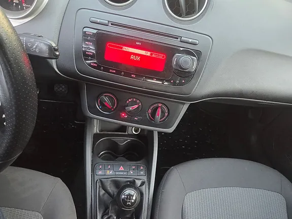 Seat Ibiza 2012 photo 5