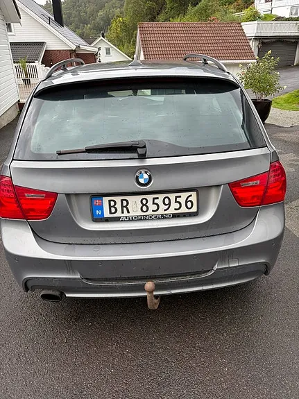 BMW 320D 2009 photo 5