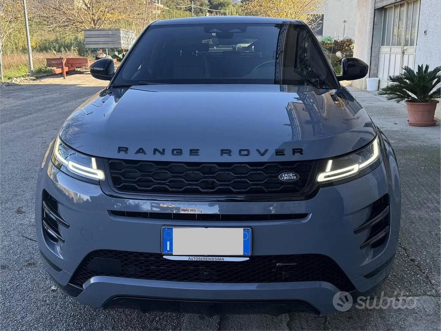 Land Rover Range Rover Evoque 2022 photo 2