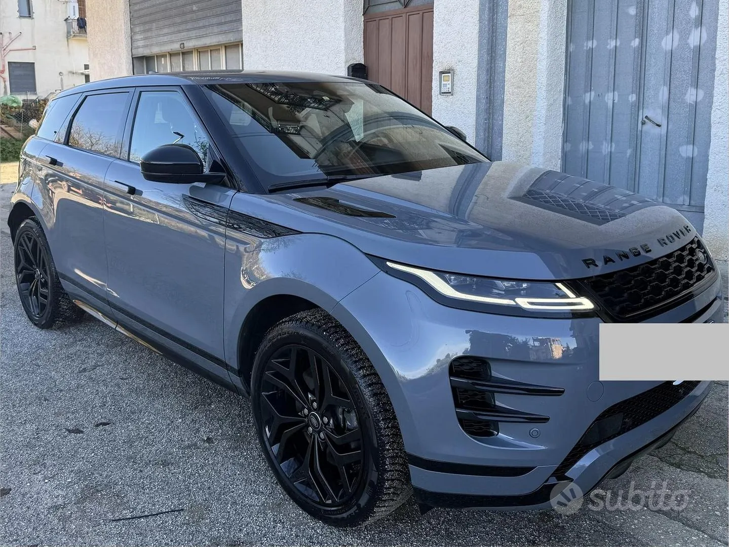 Land Rover Range Rover Evoque 2022 photo 3