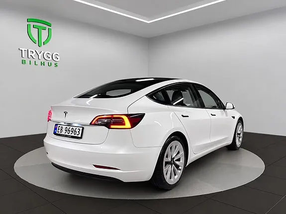 Tesla Model 3 2021 photo 5