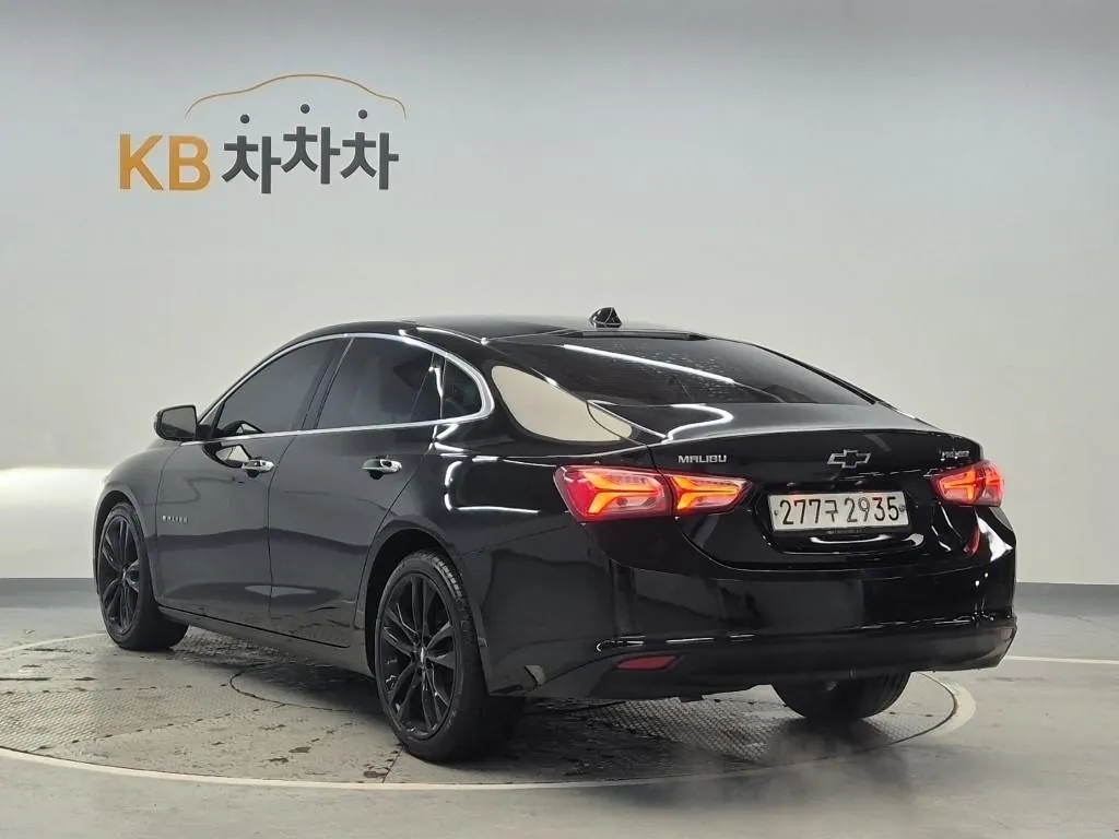Chevrolet Malibu 2020 photo 2