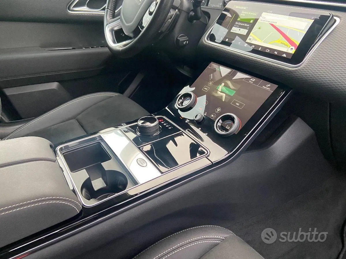 Land Rover Range Rover Velar 2019 photo 2