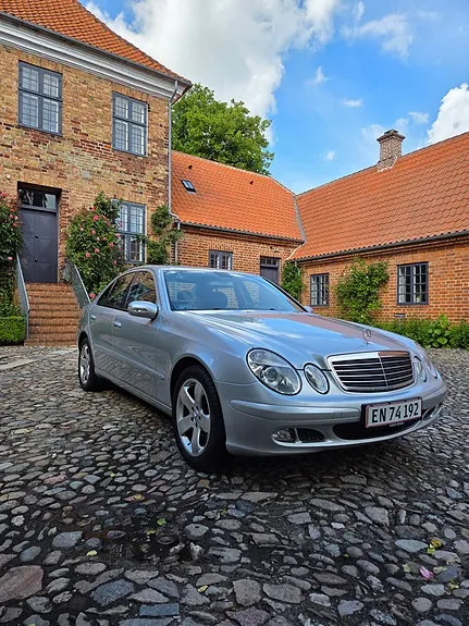 Mercedes-Benz E280 2006 photo 2
