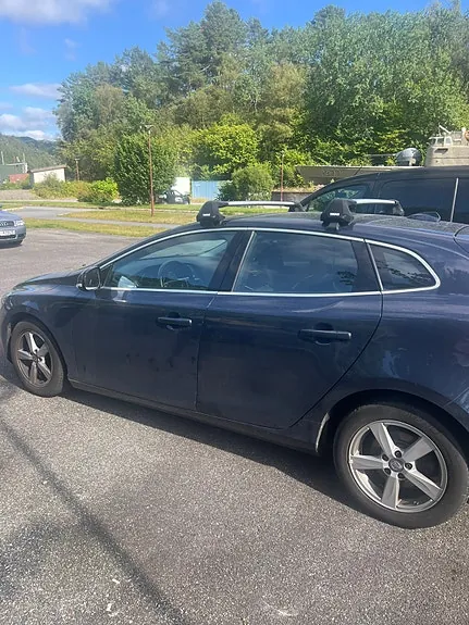 Volvo V40 2014 photo 2