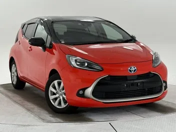 Toyota Aqua 2023 photo 2