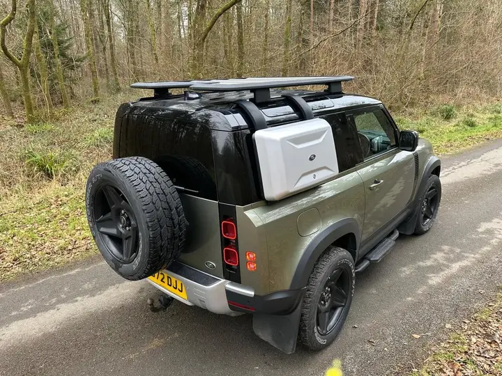 Land Rover Defender 90 2022 photo 5