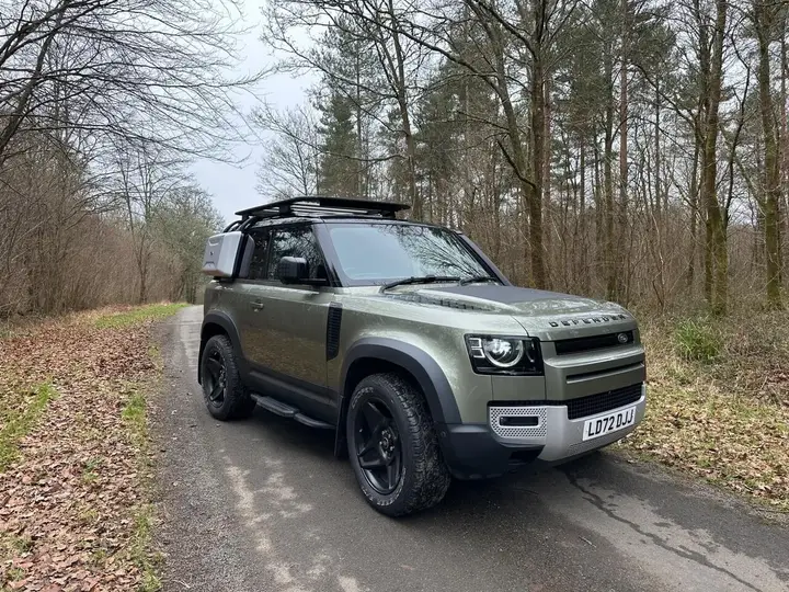 Land Rover Defender 90
