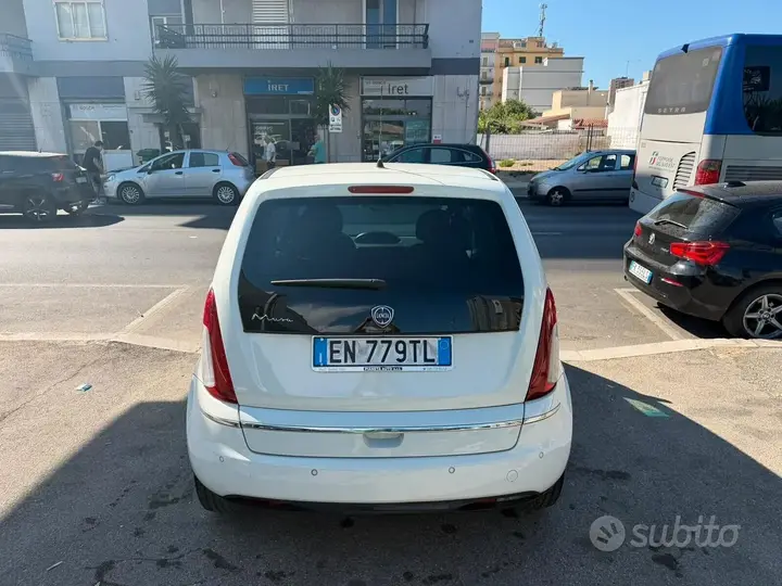 Lancia Musa 2012 photo 2