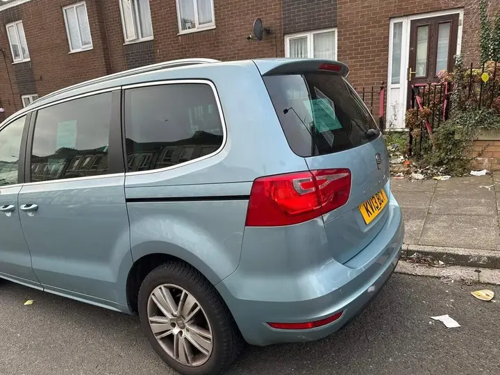 Seat Alhambra 2013 photo 3