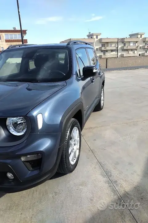 Jeep Renegade 2023 photo 3