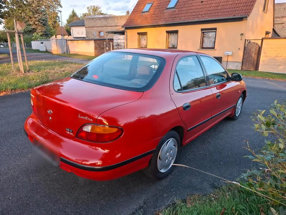 Hyundai Lantra