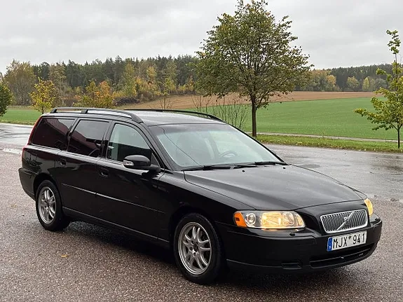 Volvo V70 2007 photo 2