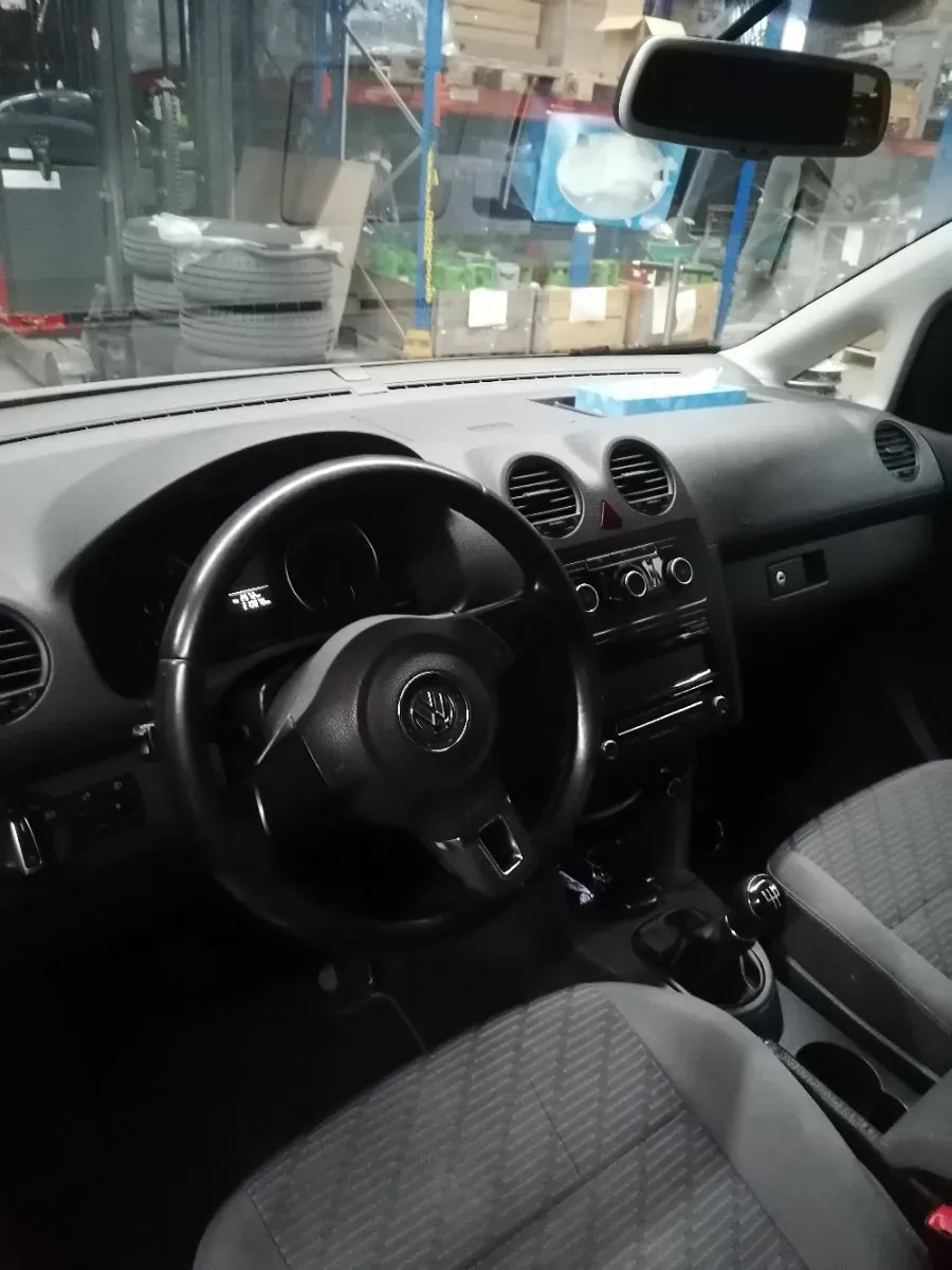 Volkswagen Caddy 2011 photo 3