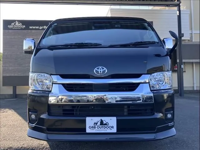 Toyota Hiace Wagon 2023 photo 2