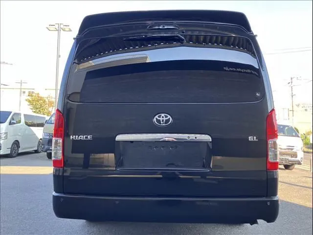Toyota Hiace Wagon 2023 photo 3