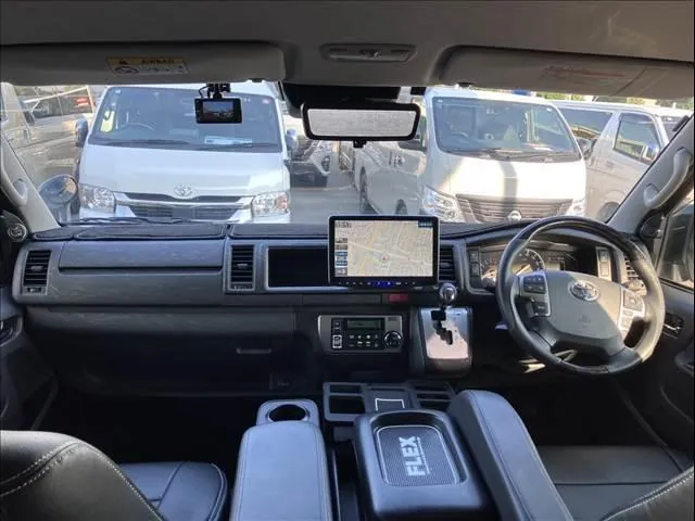 Toyota Hiace Wagon 2023 photo 4