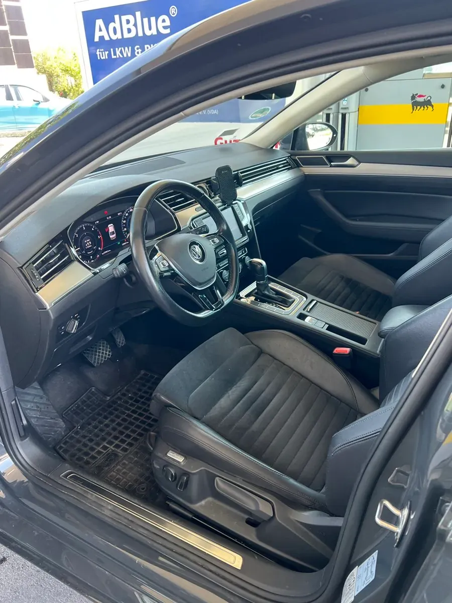 Volkswagen Passat 2017 photo 3