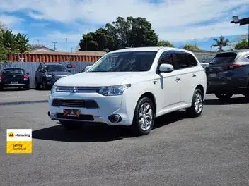 Mitsubishi Outlander 2014 photo 4