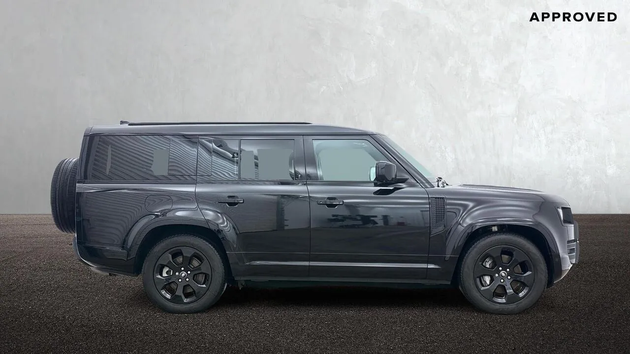 Land Rover Defender 130 2025 photo 5