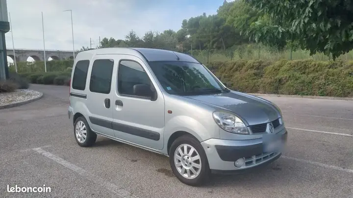 Renault Kangoo 2004 photo 2