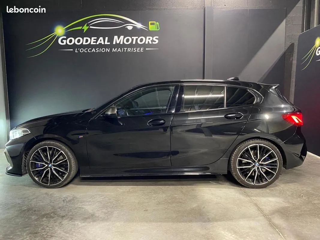 BMW Series 1 2019 photo 3