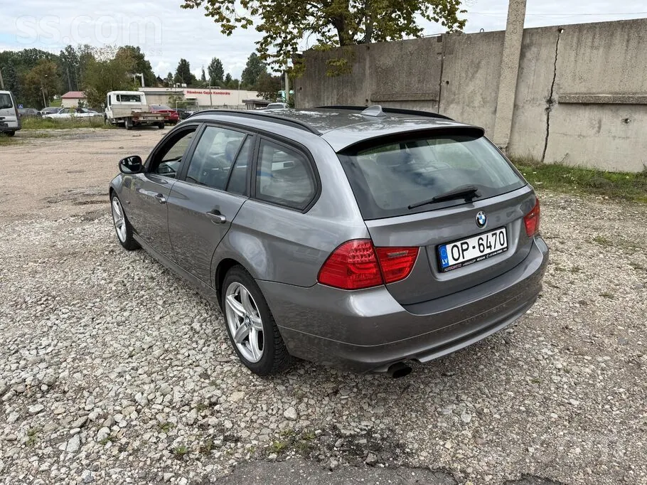 BMW 320 2012 photo 4