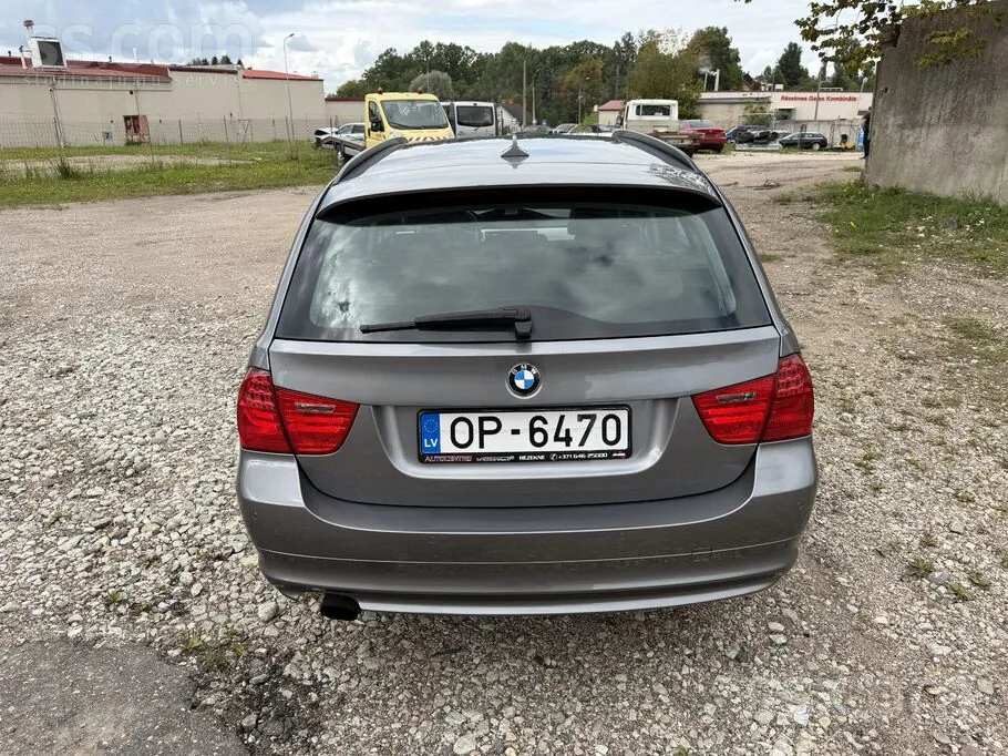 BMW 320 2012 photo 5