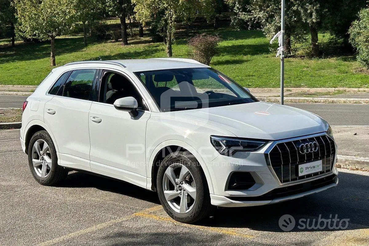 Audi Q3 2023 photo 3